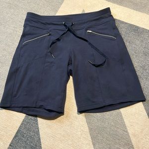 Athleta Metro Bermuda Short - Size S Navy